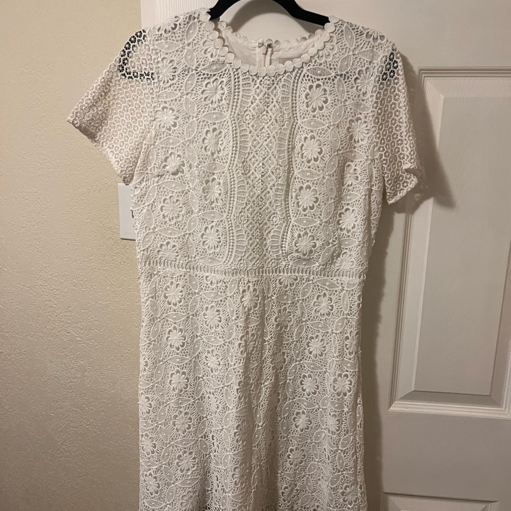 Chic White Lace Dress